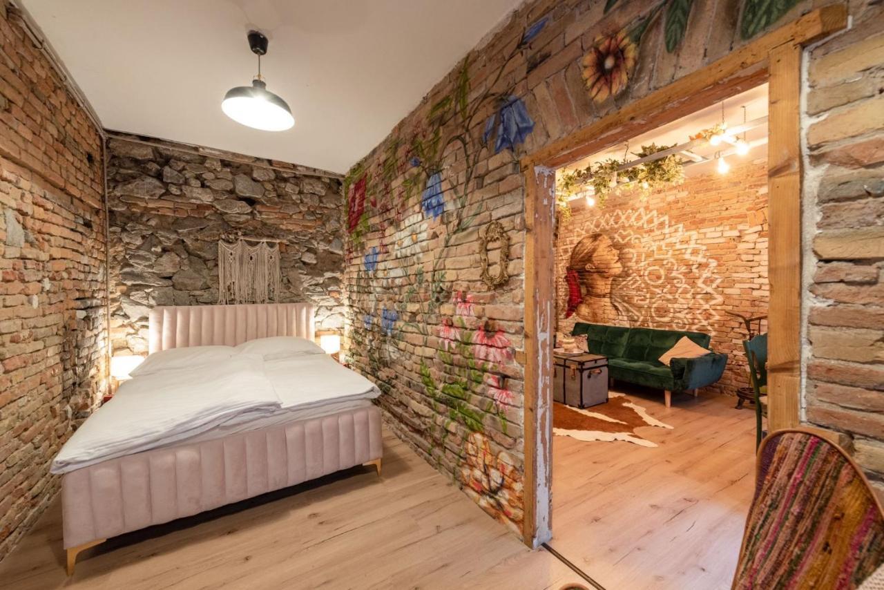Accommodation At The Folklore Apartment Bratislava Bagian luar foto