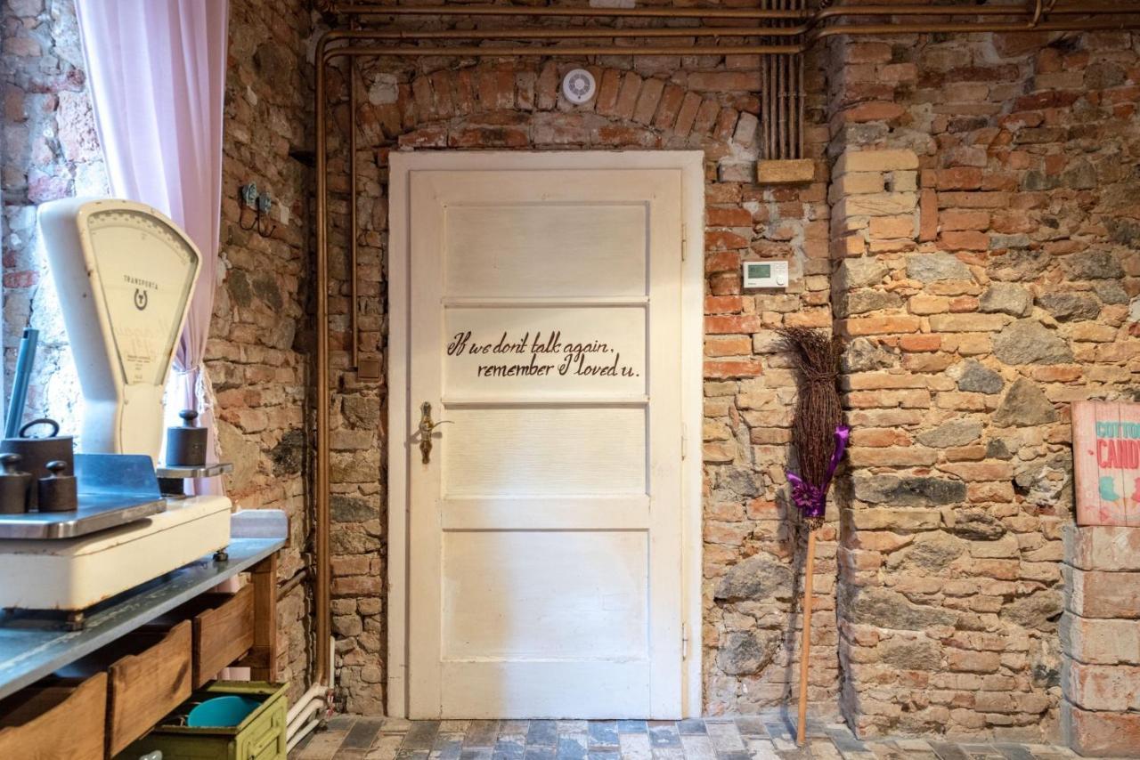 Accommodation At The Folklore Apartment Bratislava Bagian luar foto