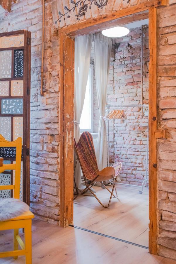 Accommodation At The Folklore Apartment Bratislava Bagian luar foto