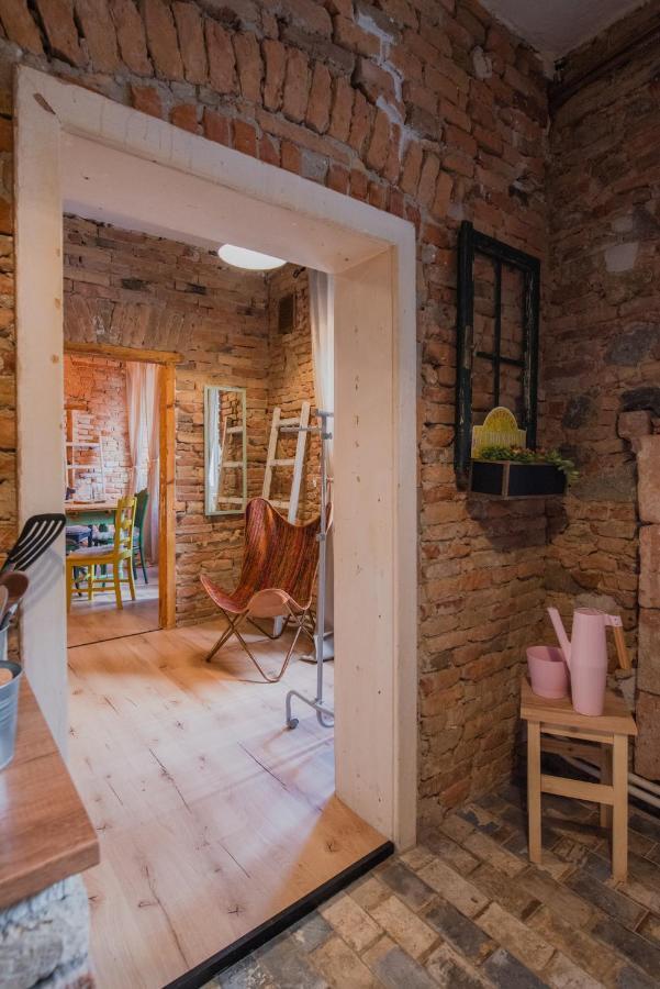 Accommodation At The Folklore Apartment Bratislava Bagian luar foto
